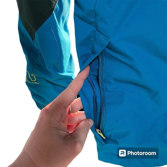 COLUMBIA ~ Bright Colored Kids Cold Weather Hooded Adjustable Sleeve Jacket - Picture 3 of 14